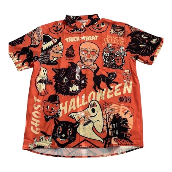 πMEN'S Halloween graphic print, Button down short Sleeve Shirt, size (L) - Picture 3 of 6